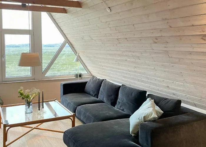 Dom wakacyjny Architect-designed Gem At The West Coast *